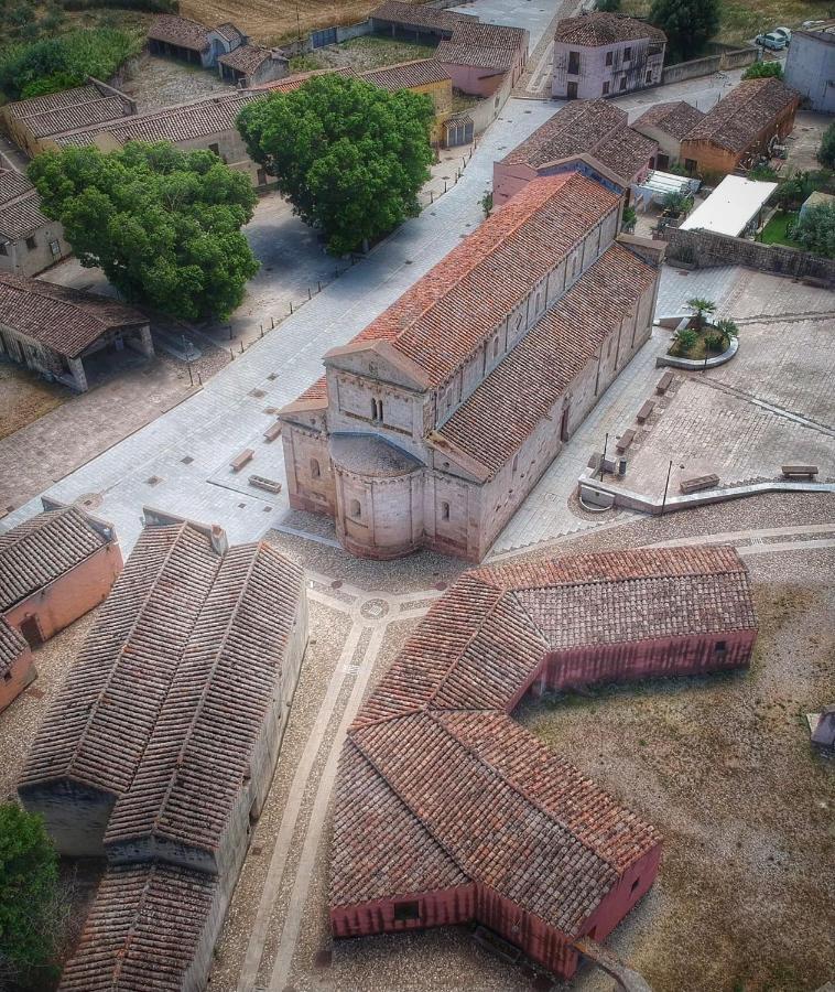 Domus Deiana Case Vacanza San Giovanni Suèrgiu Exterior foto